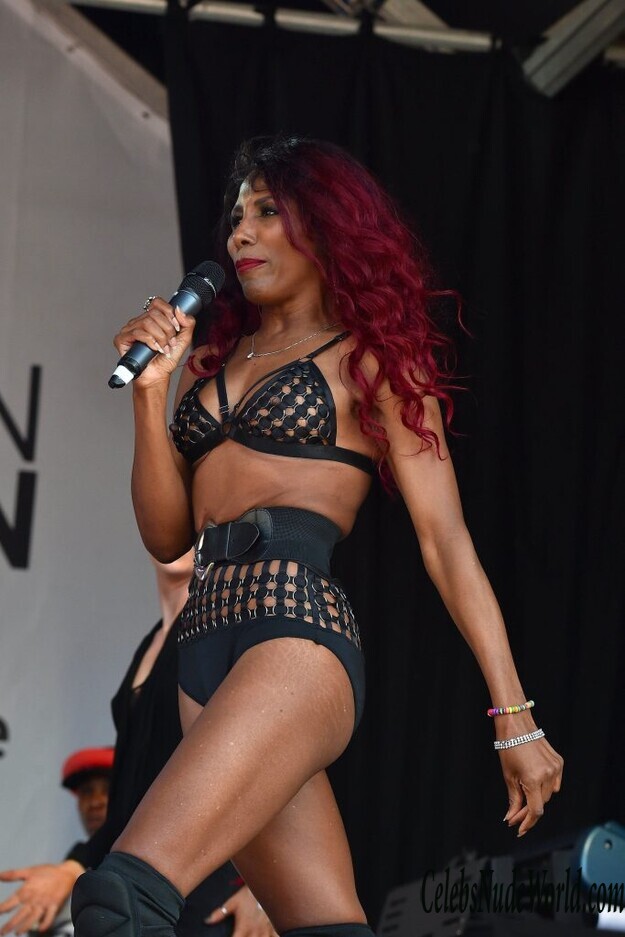 Sinitta Sexy 167857