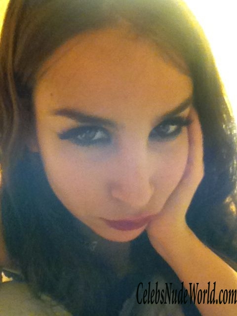 Sila Sahin Leaked 168475