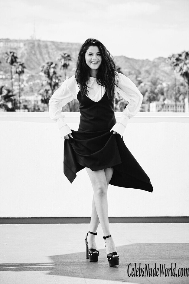 Selena Gomez Hot 168694