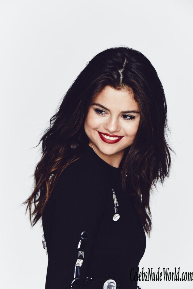 Selena Gomez Hot 168698