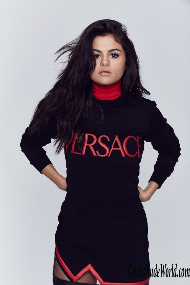 Selena Gomez Hot 168699
