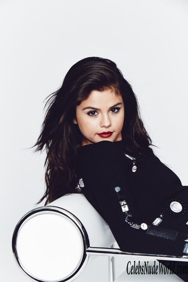 Selena Gomez Hot 168709
