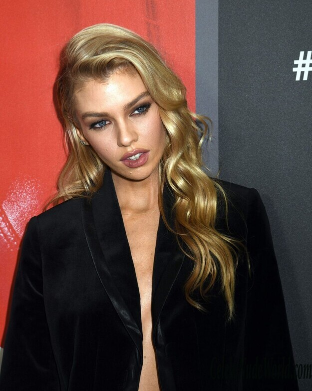 Stella Maxwell Hot 169377