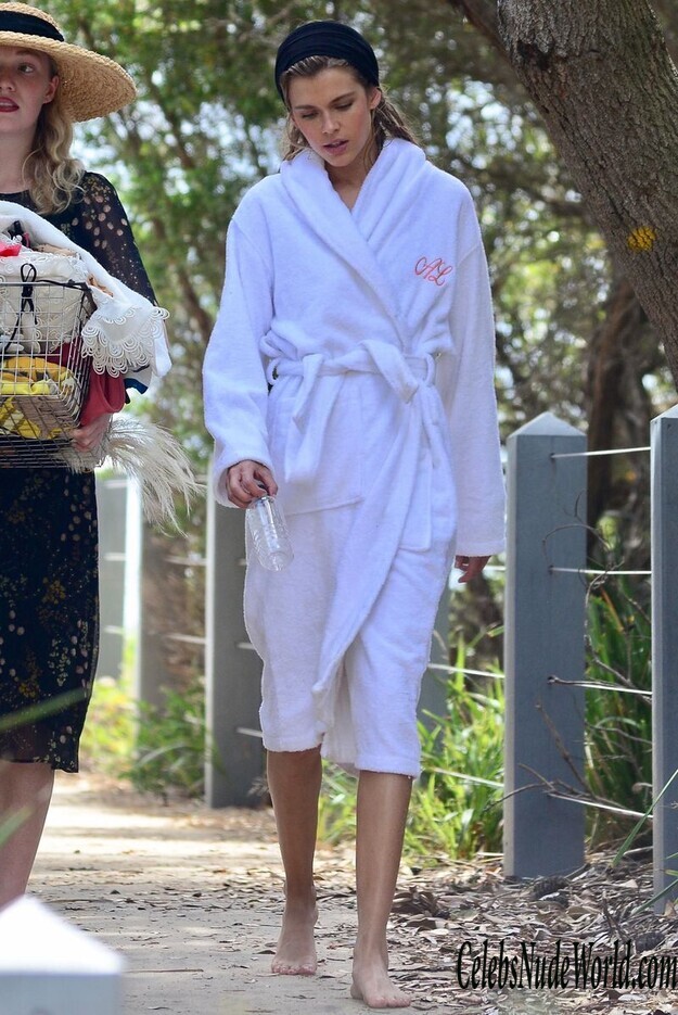 Georgia Fowler & Victoria Lee Sexy 169440