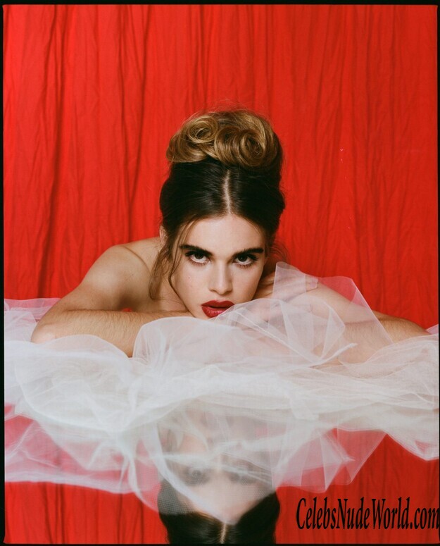 Zoi mantzakanis nude