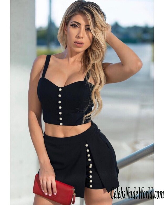 Valeria Orsini Nude 170416