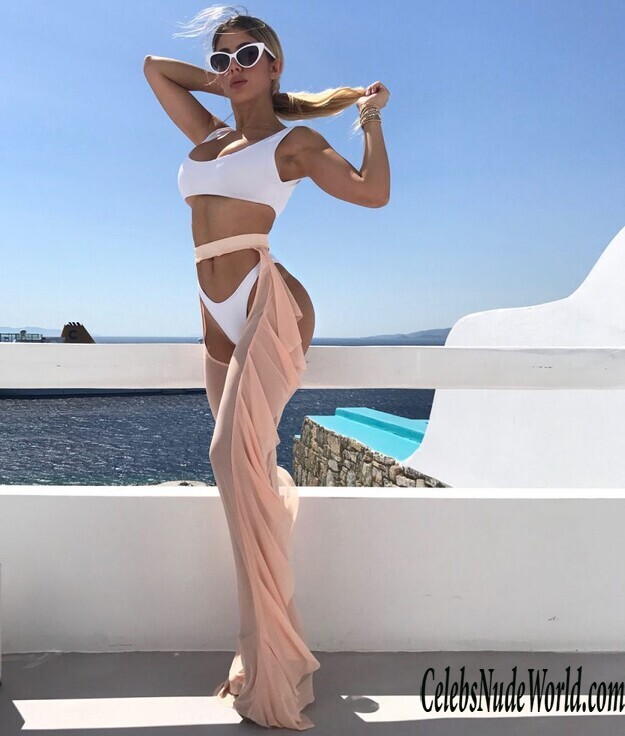 Valeria Orsini Nude 170429