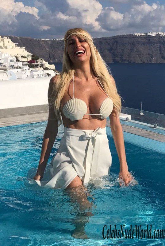 Victoria Xipolitakis Bikini 170710