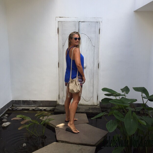 Hayley McQueen Leaked 170901