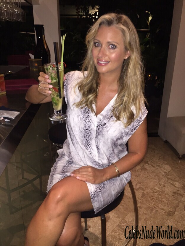 Hayley McQueen Leaked 170907