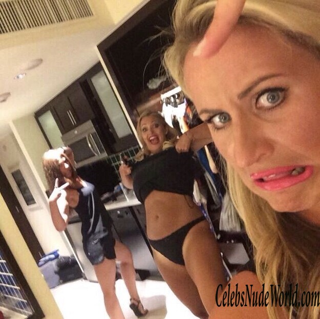 Hayley McQueen Leaked 170913