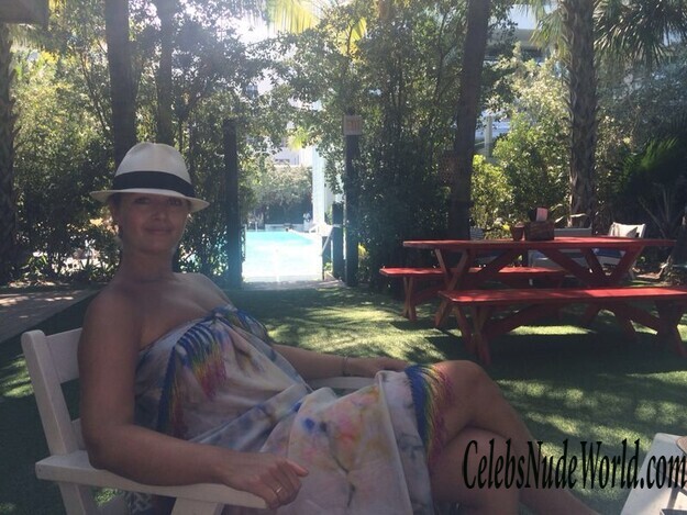 Hayley McQueen Leaked 170916