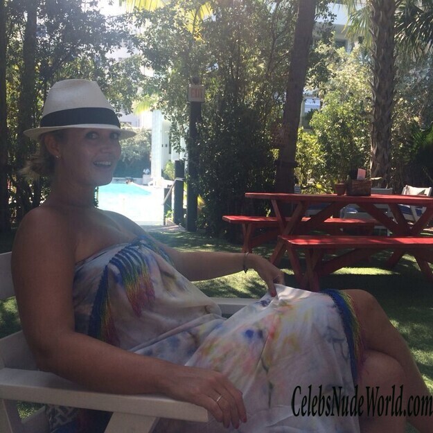 Hayley McQueen Leaked 170917