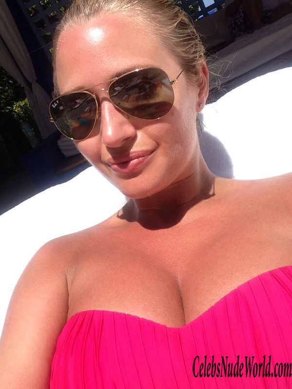 Hayley McQueen Leaked 170919