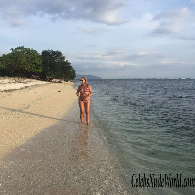 Hayley McQueen Leaked 170942