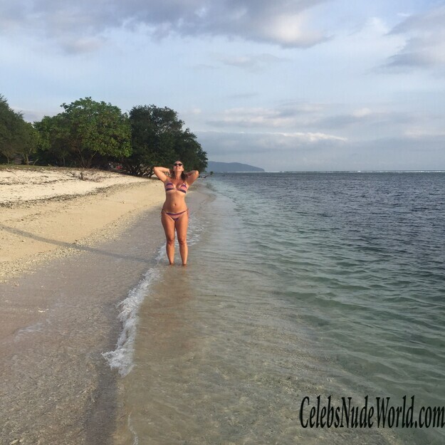 Hayley McQueen Leaked 170943