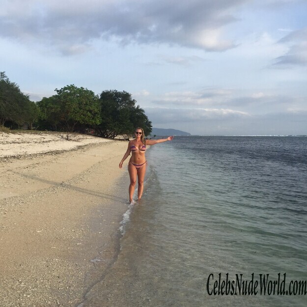 Hayley McQueen Leaked 170949