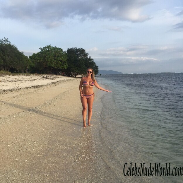 Hayley McQueen Leaked 170952