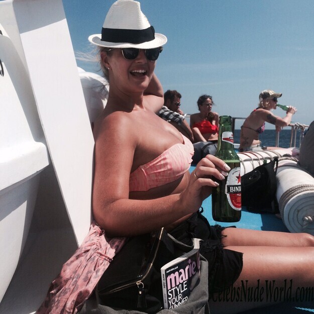 Hayley McQueen Leaked 170953