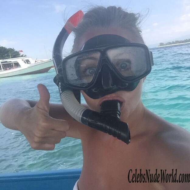 Hayley McQueen Leaked 170971