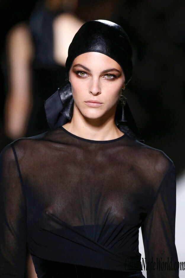 Vittoria Ceretti See Through 171005