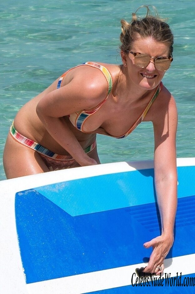 Zoe Salmon Sexy 171435