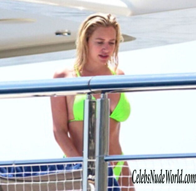 Stassie Karanikolaou Bikini 171621