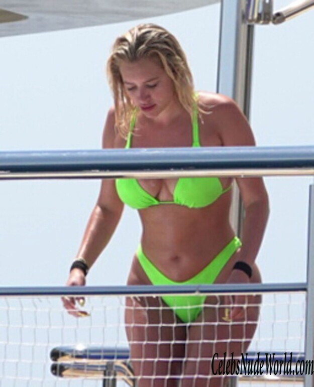 Stassie Karanikolaou Bikini 171622