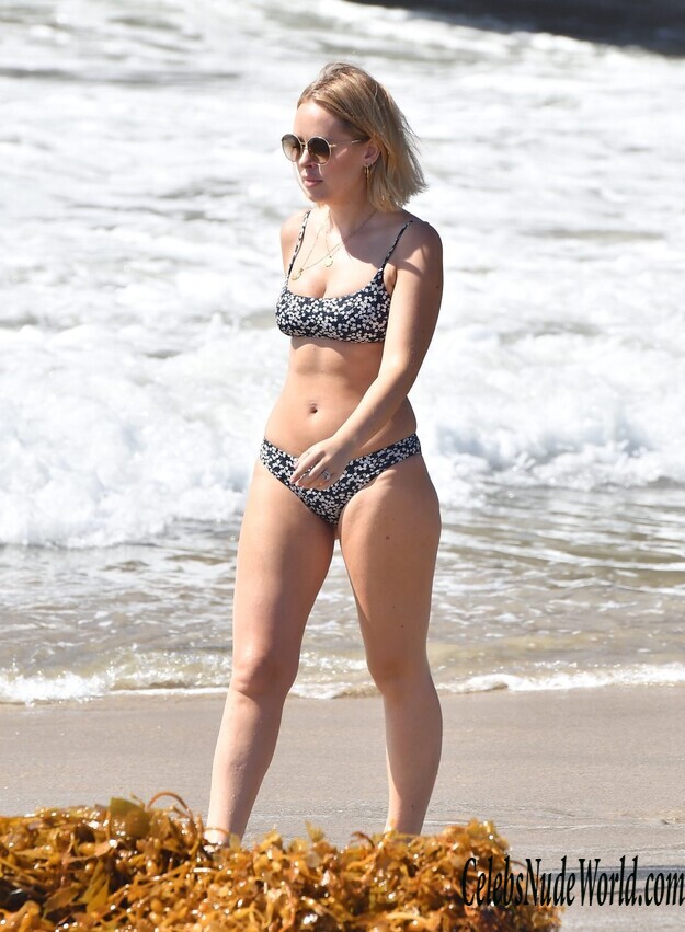 Tanya Burr Bikini 172041