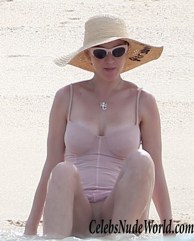 Katy Perry Wearing A Swimsuit In Cabo San Lucas 17224