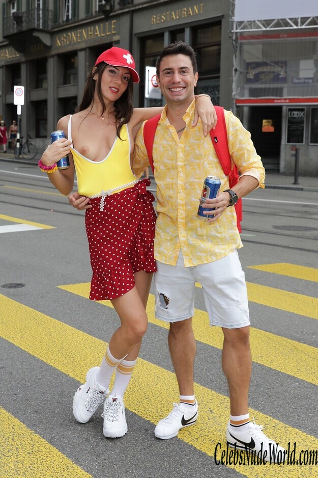 Kim and Paolo Topless 172712