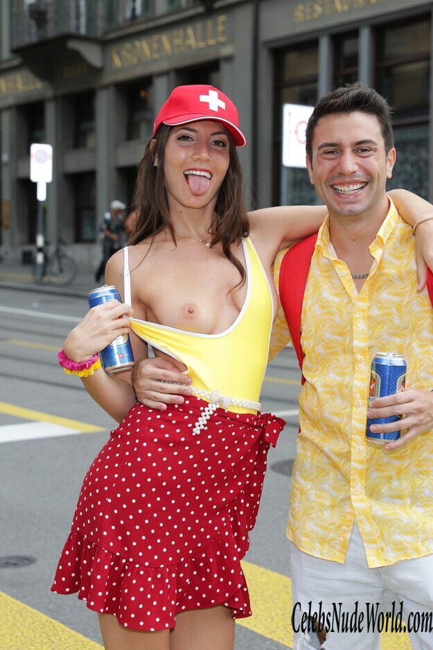 Kim and Paolo Topless 172713