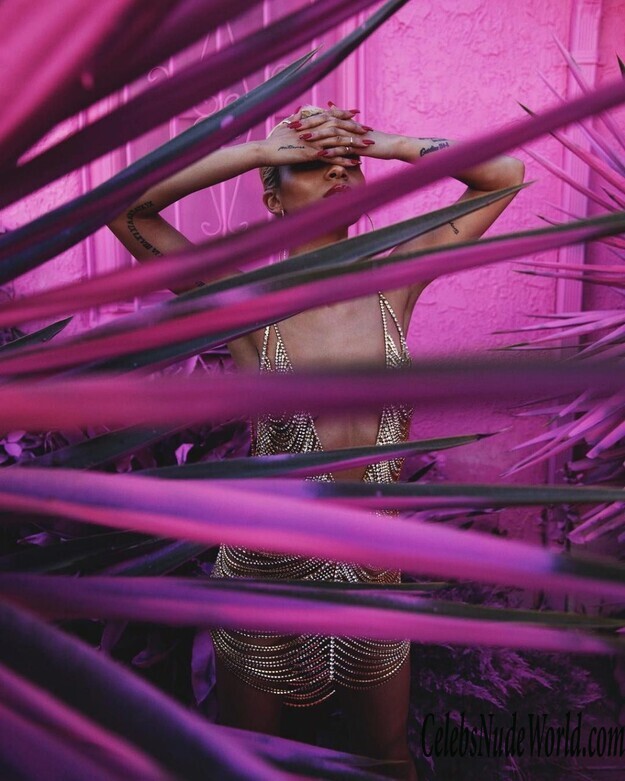 Tanaya Henry Sexy 173428