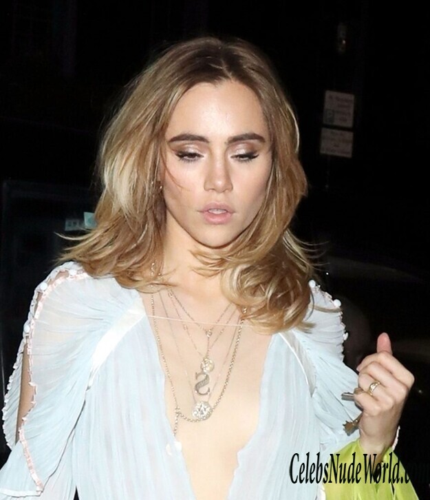 Suki Waterhouse Braless 173641
