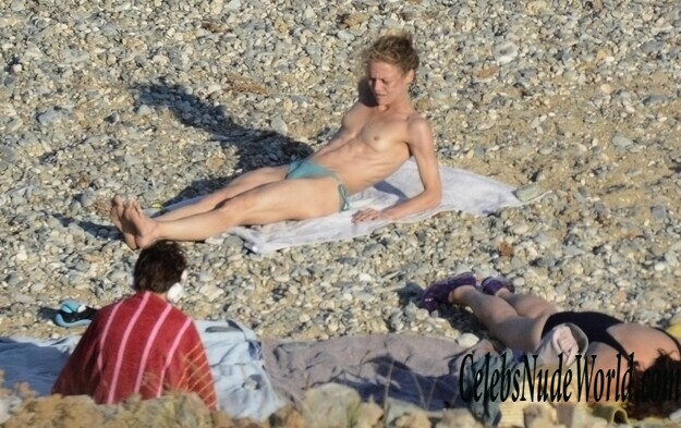 Vanessa Paradis Topless photos 174354