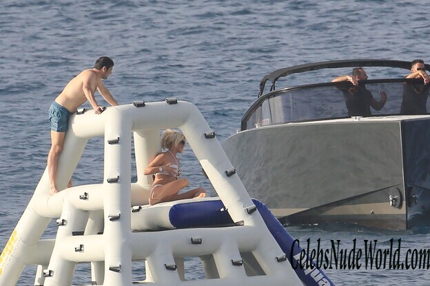 Sexy Photos of Victoria Silvstedt 174832