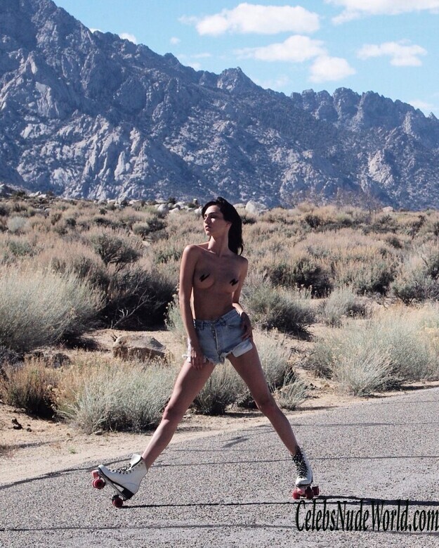 Stephanie Moore Nude 174959