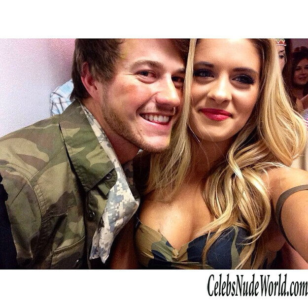 Whitney Simmons Sexy 175142