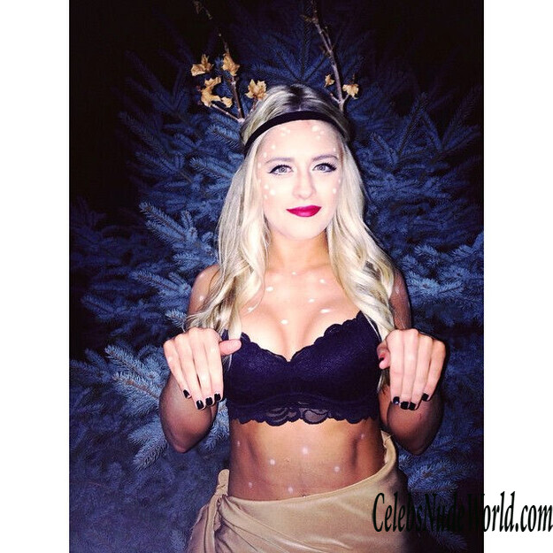 Whitney Simmons Sexy 175145