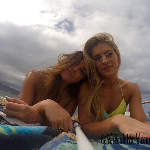 Whitney Simmons Sexy 175149