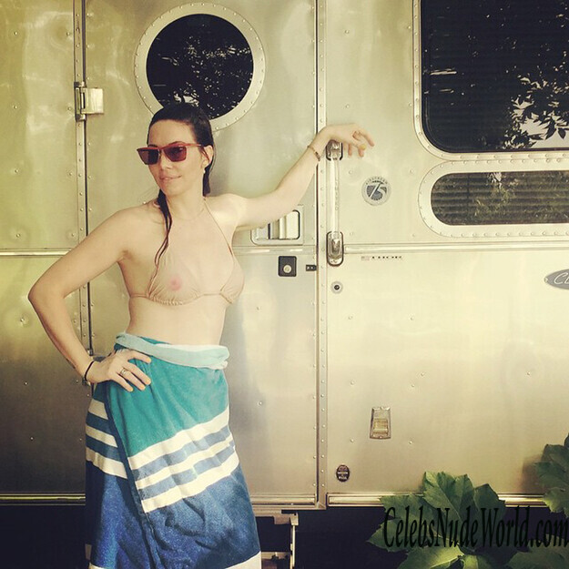 Whitney Cummings in bikini 175752