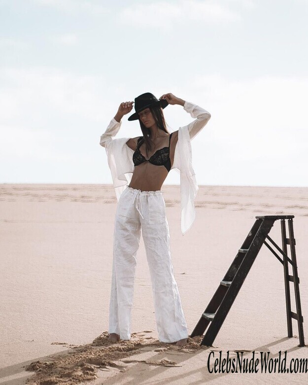 Stefanny Agius Sexy 175840