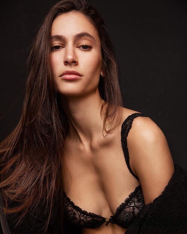 Stefanny Agius Sexy 175860