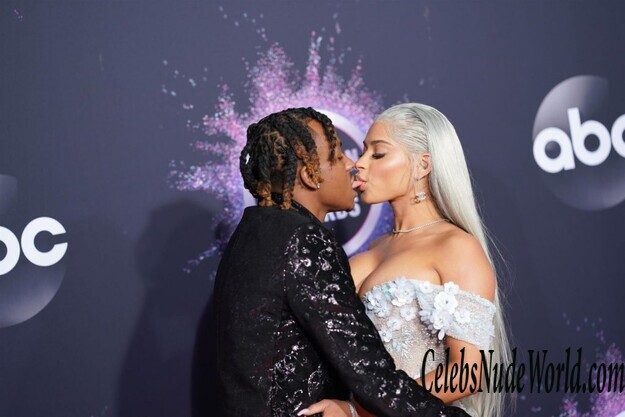 Tori Brixx Cleavage 175916