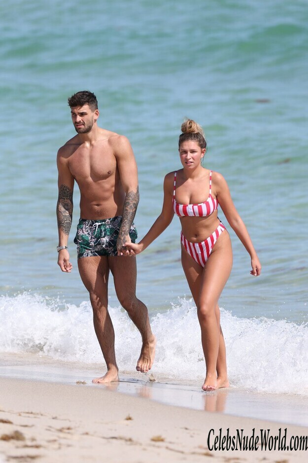 Zara McDermott Bikini 176182