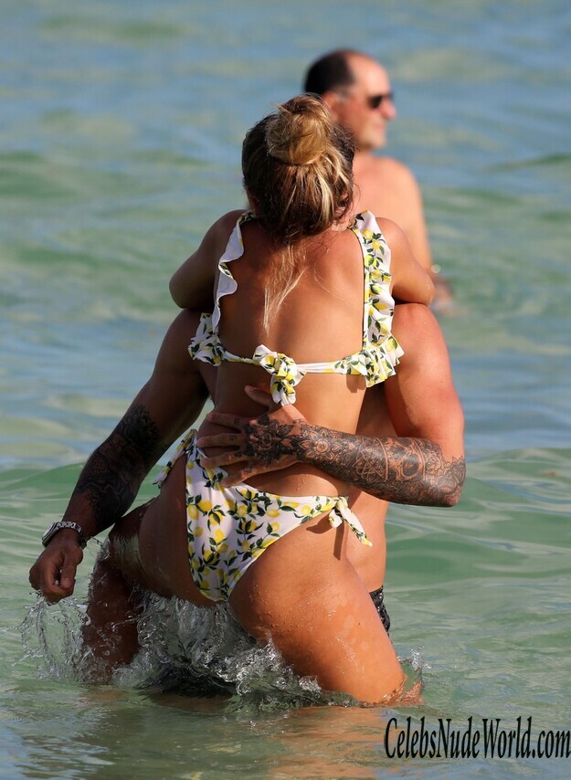 Zara McDermott Bikini 176189