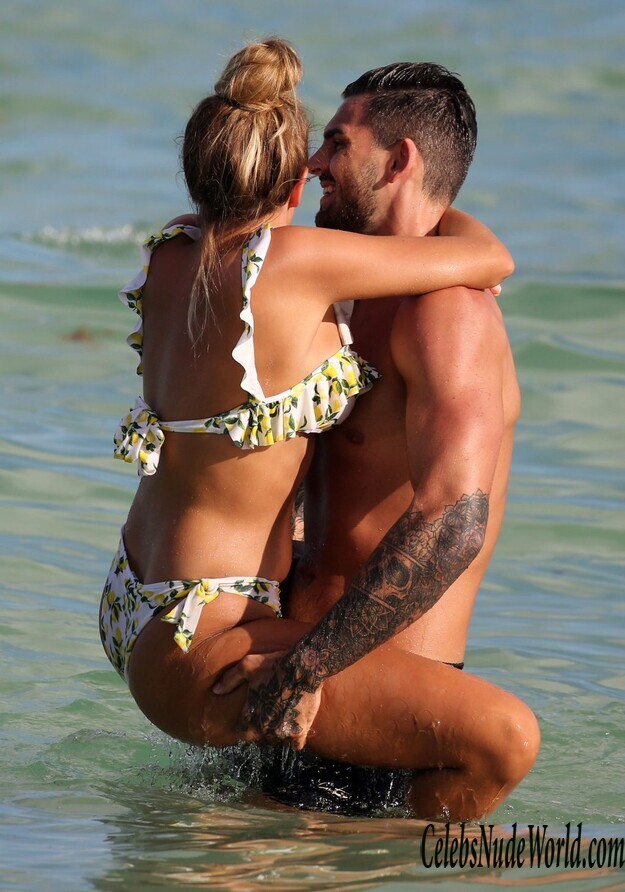 Zara McDermott Bikini 176191