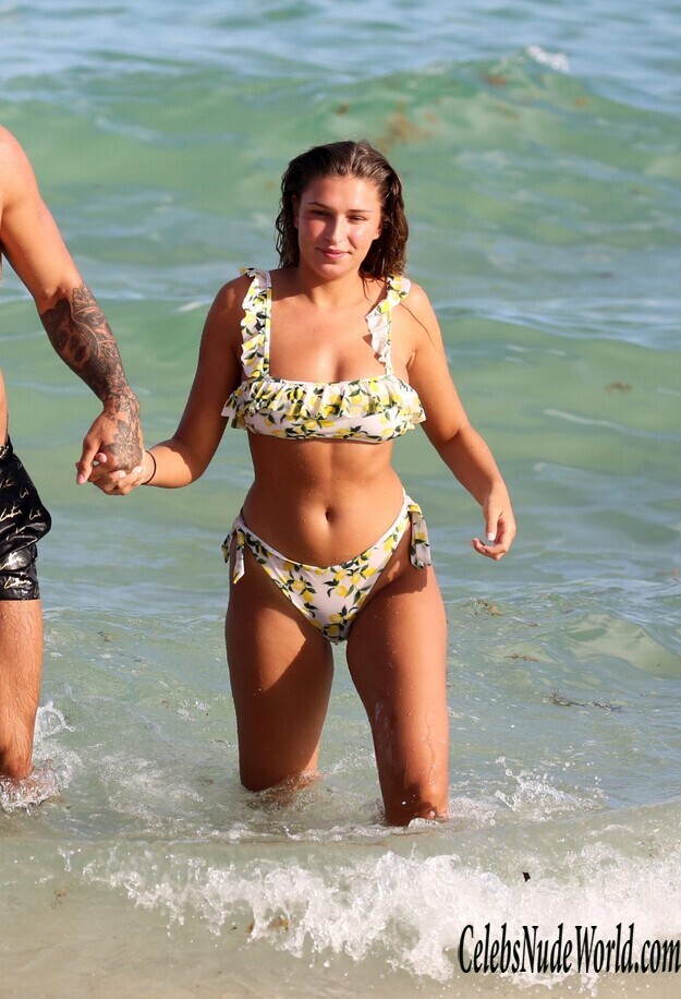 Zara McDermott Bikini 176209