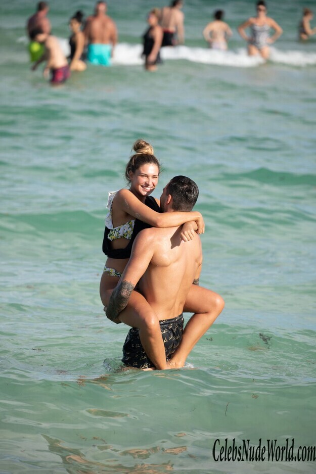 Zara McDermott Bikini 176270