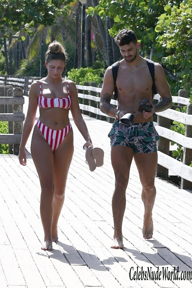 Zara McDermott Bikini 176323